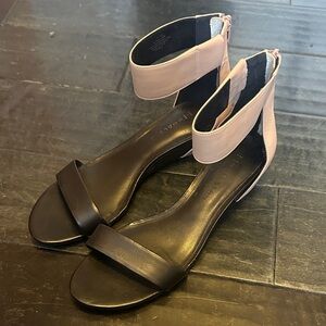 H by Halston Black and Pink Sandals